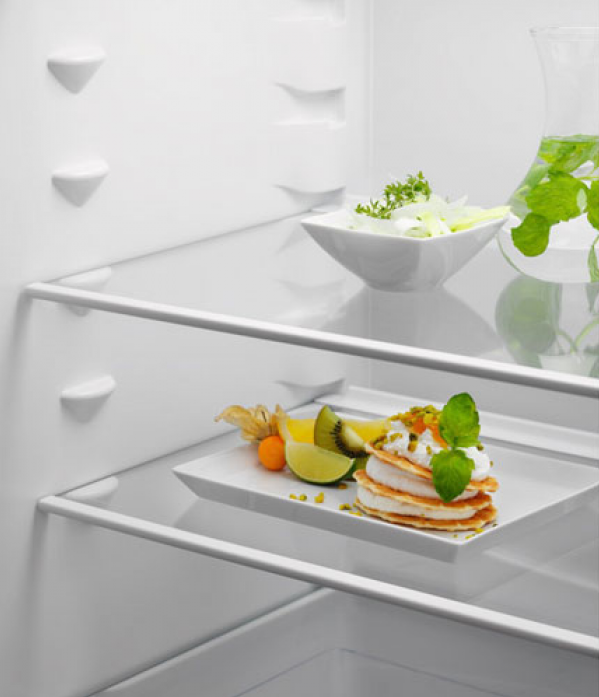 Встраиваемый холодильник Electrolux ERD6DE18S4 в магазине «На диване» в Саранске  — Выгодная цена